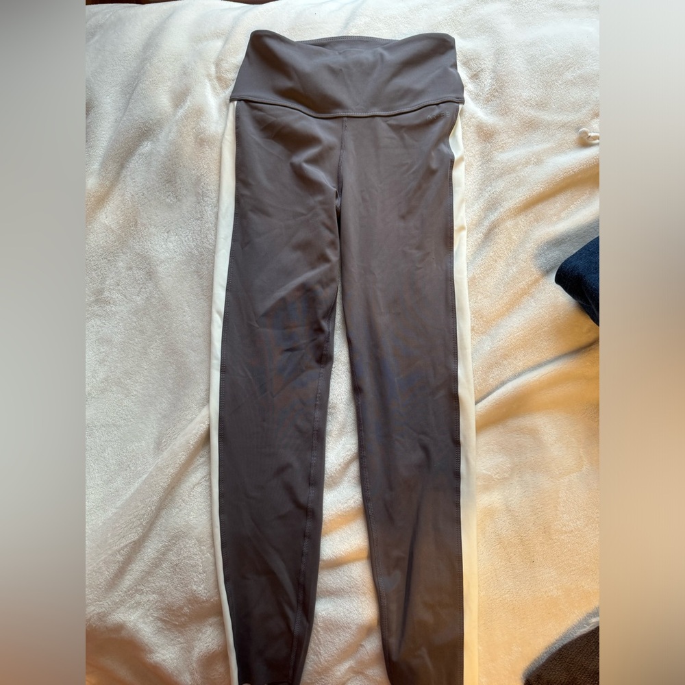 Grey leggings